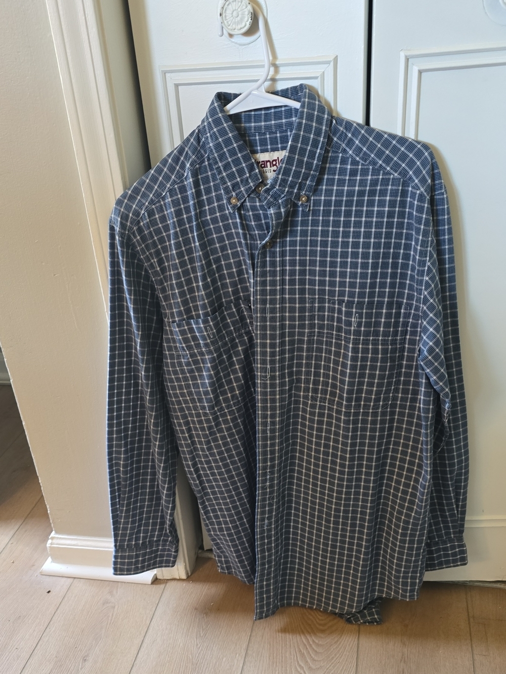 Wrangler Men's Navy Blue Windowpane Button-Down Shirt